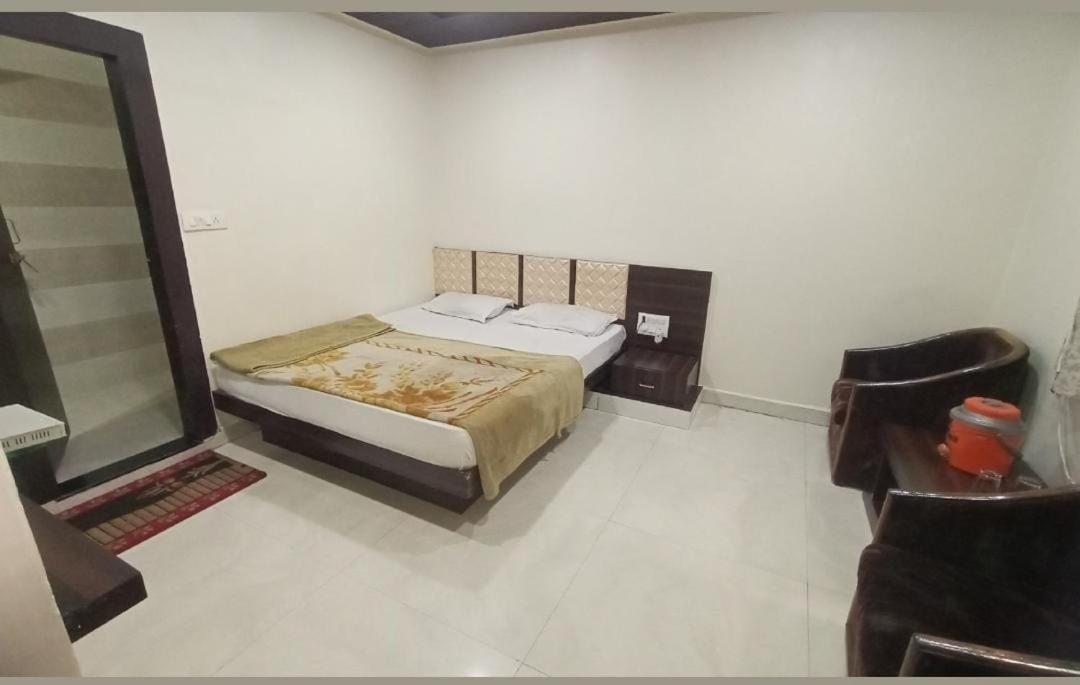 Pachmarhī Hotel Paradise Stays מראה חיצוני תמונה